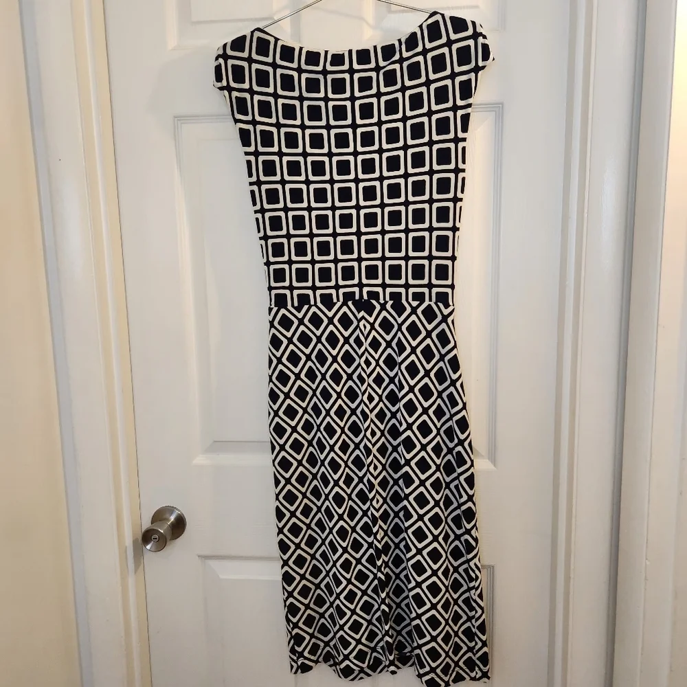 Lauren Ralph Lauren Shift Dress Sz: 8 Navy and White Geometric Dress - Picture 7 of 13